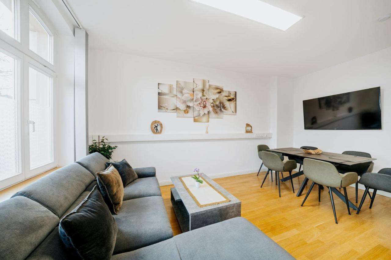 Blissplace 3 Zi Premium Apartment Nahe Getec Arena Mit Kingsize Betten Und Balkon Magdeburgo Exterior foto